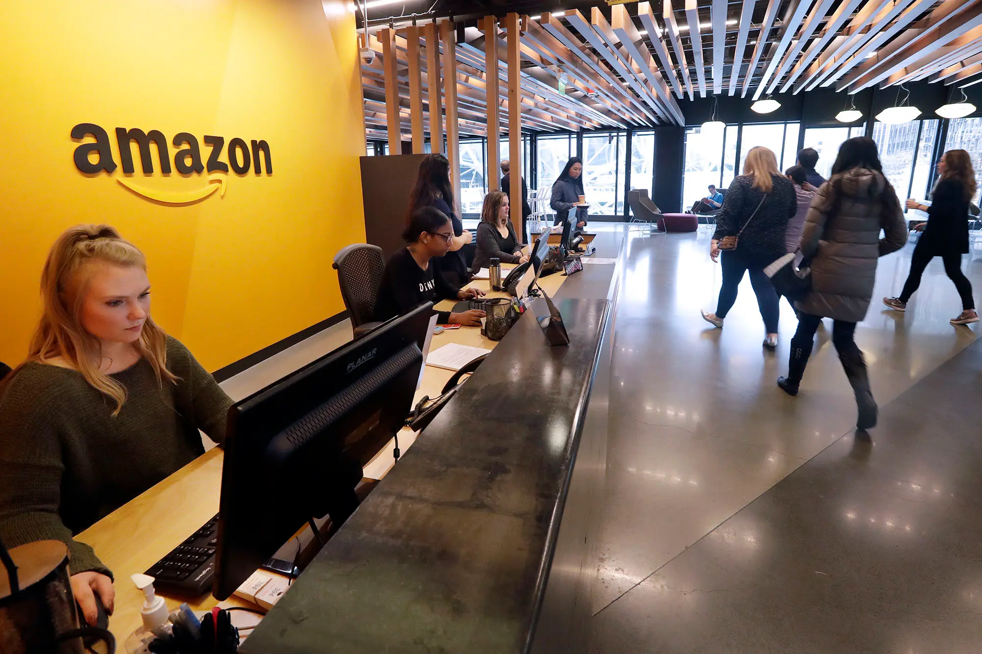 Join the Revolution: Amazon is Hiring Innovators and Dreamers!